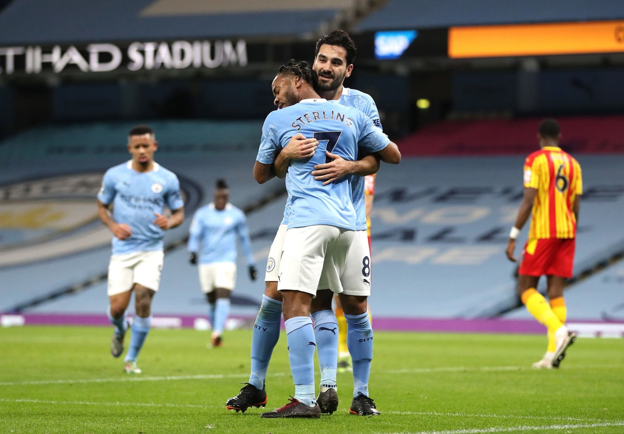 识的前锋 识的前锋